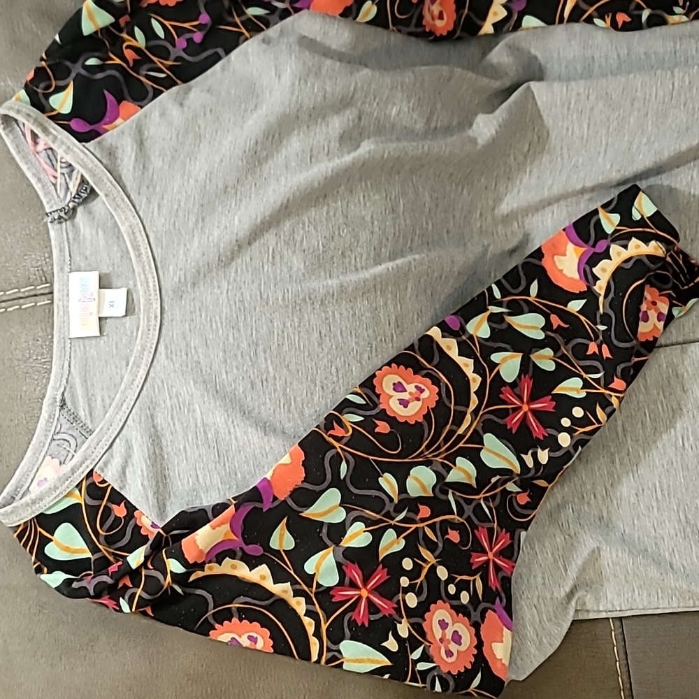 LuLaRoe Randy 3/4 Sleeve